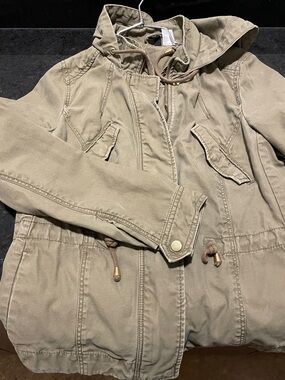H & M Divided Olive Green Utility Anorak Jacket